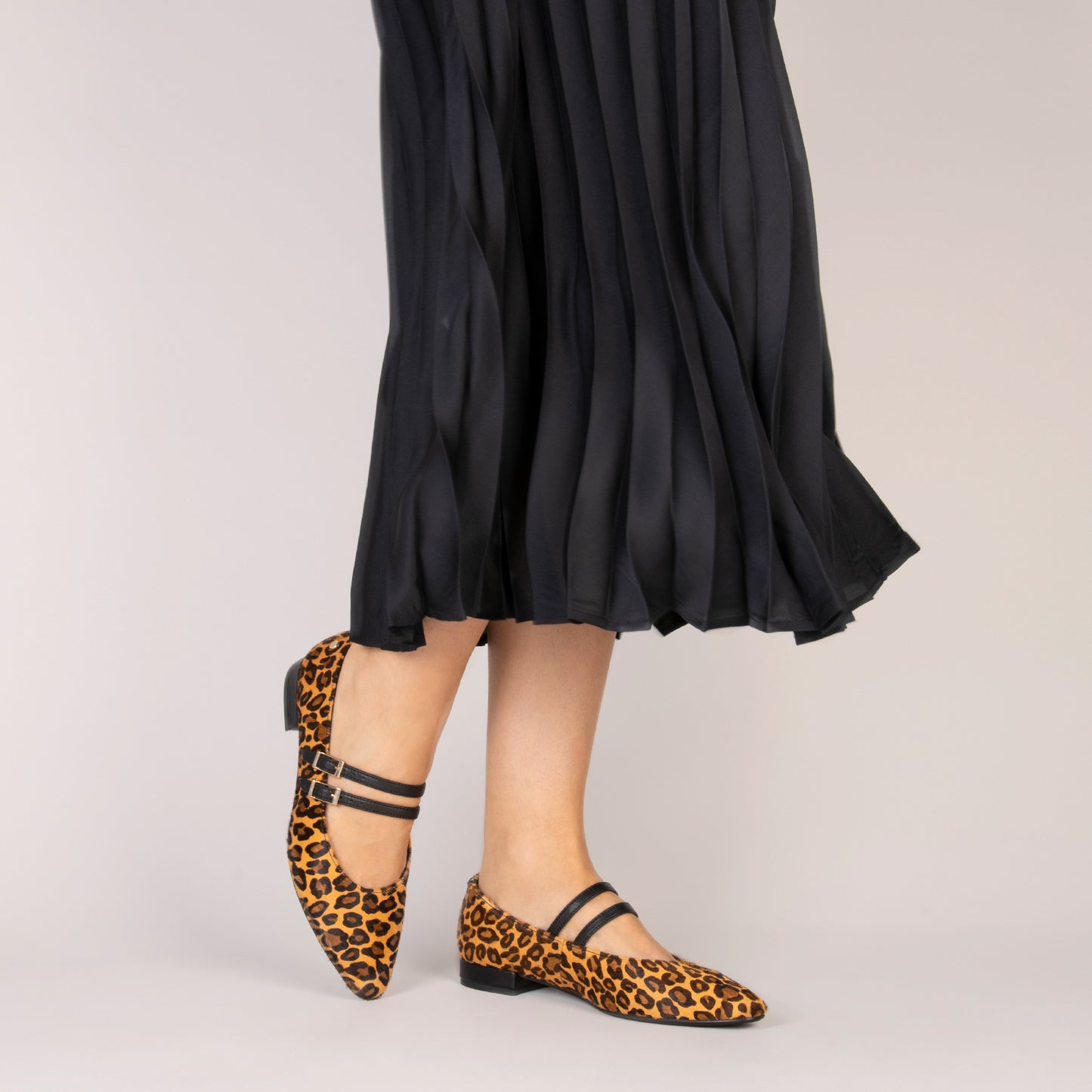 NALA - Mary Janes com salto baixo LEOPARD