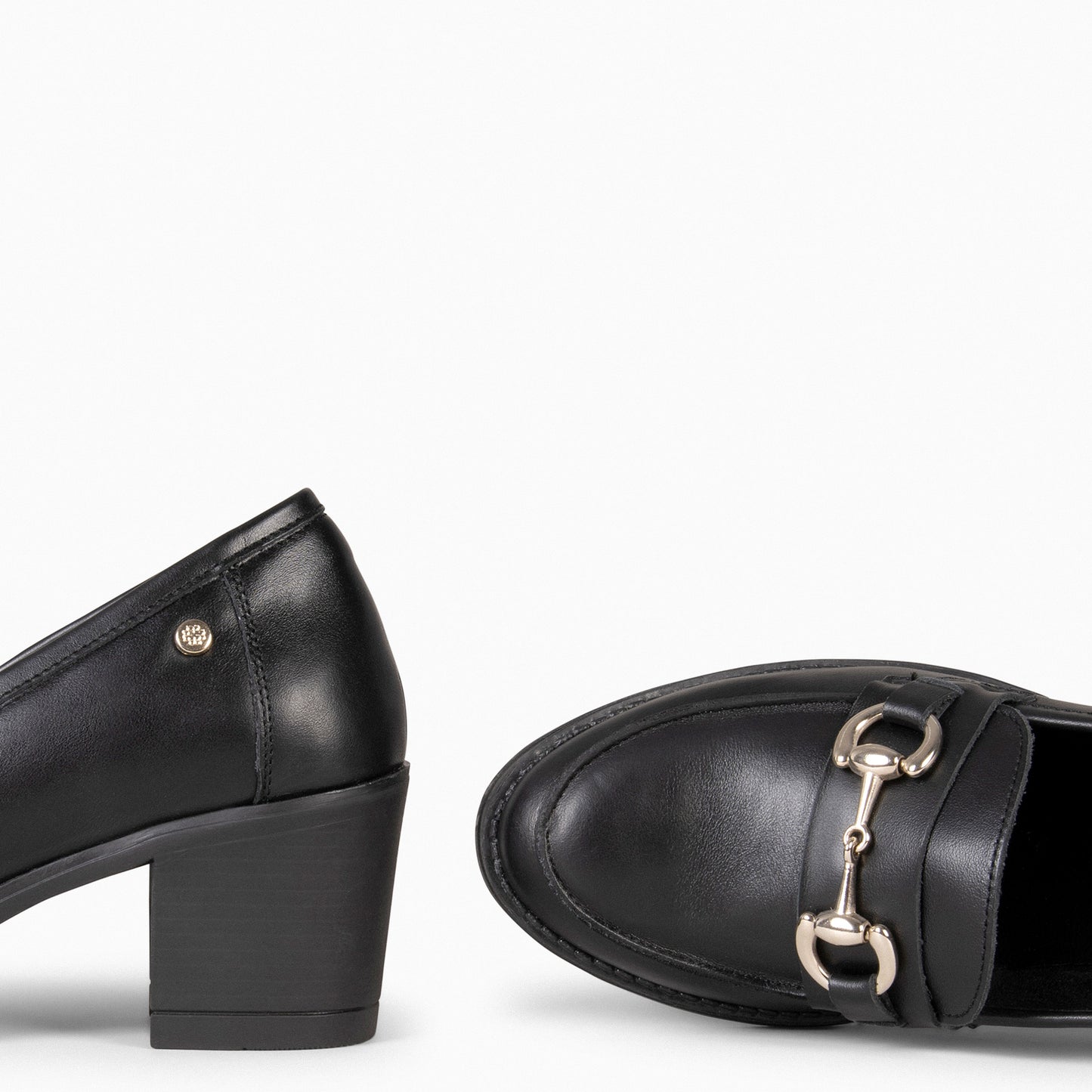 FABIOLA – Mocasines con tacón de napa  NEGRO