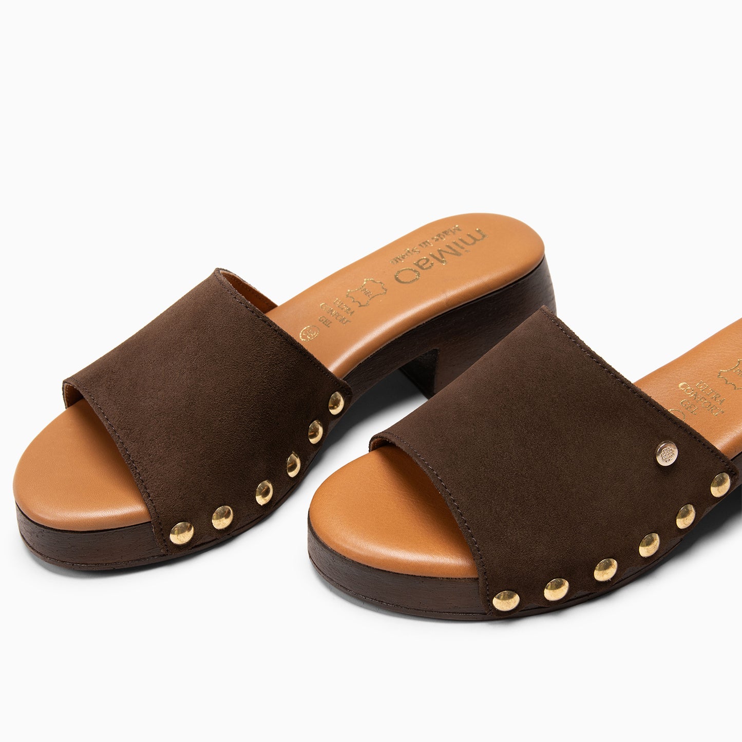 LEYA - Zuecos con tacón bajo MARRON