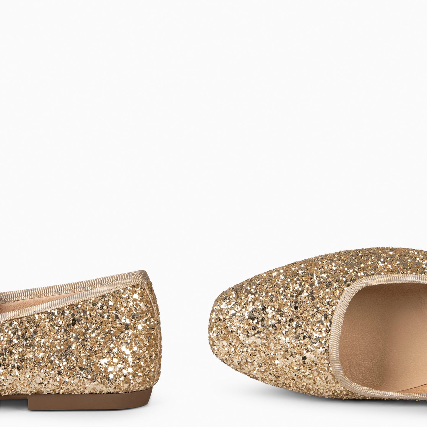 CLARA - Mercedita con puntera cuadrada PLATINO