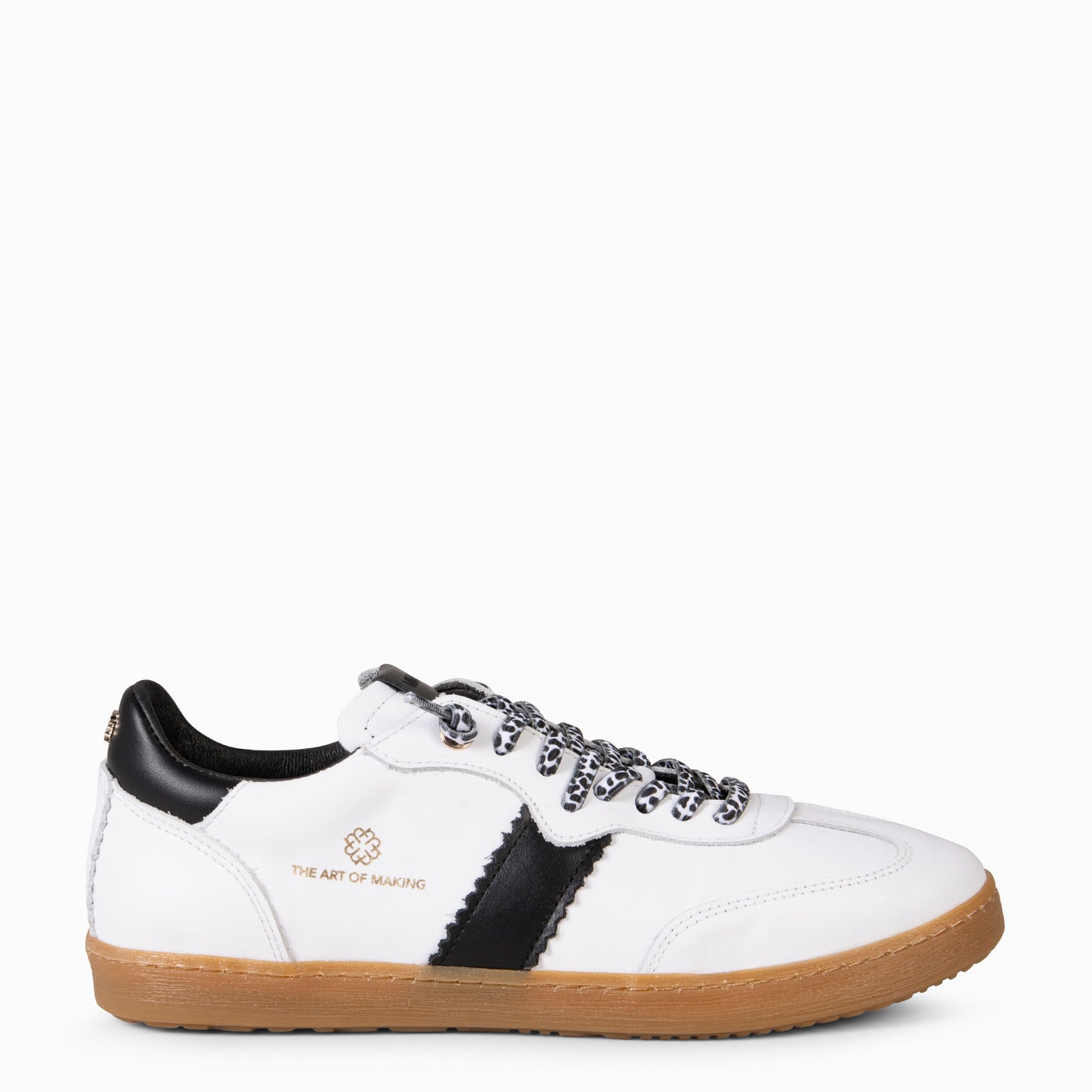 STÜDIO 01 - DEPORTIVOS LEOPARDO