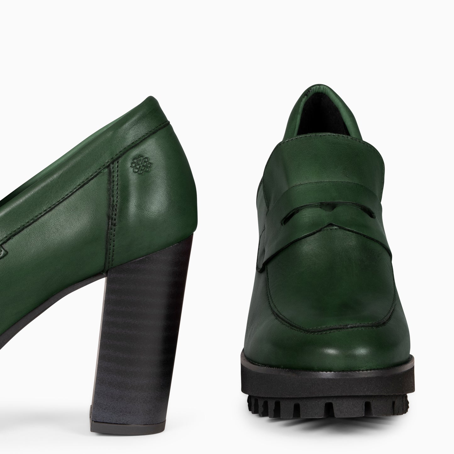TREND – Mocasín con tacón y plataforma  VERDE