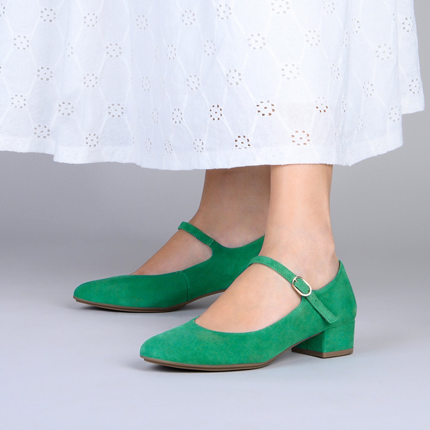 NORA - Merceditas con tacón bajo VERDE