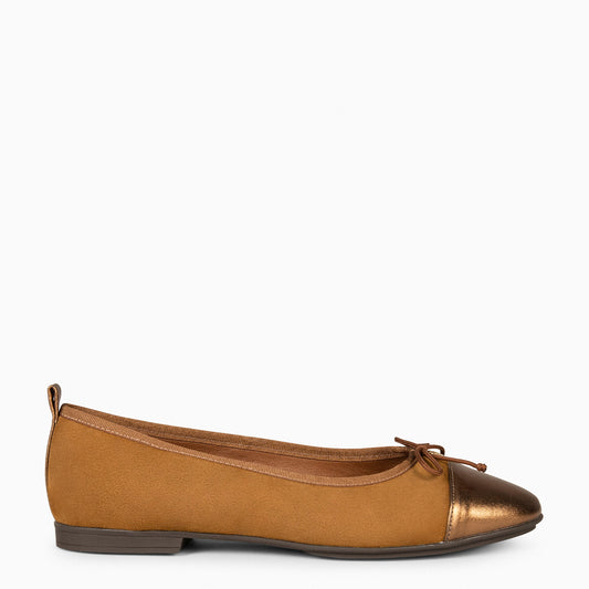 NICOLLE – Flat ballet flat com biqueira BRANDY