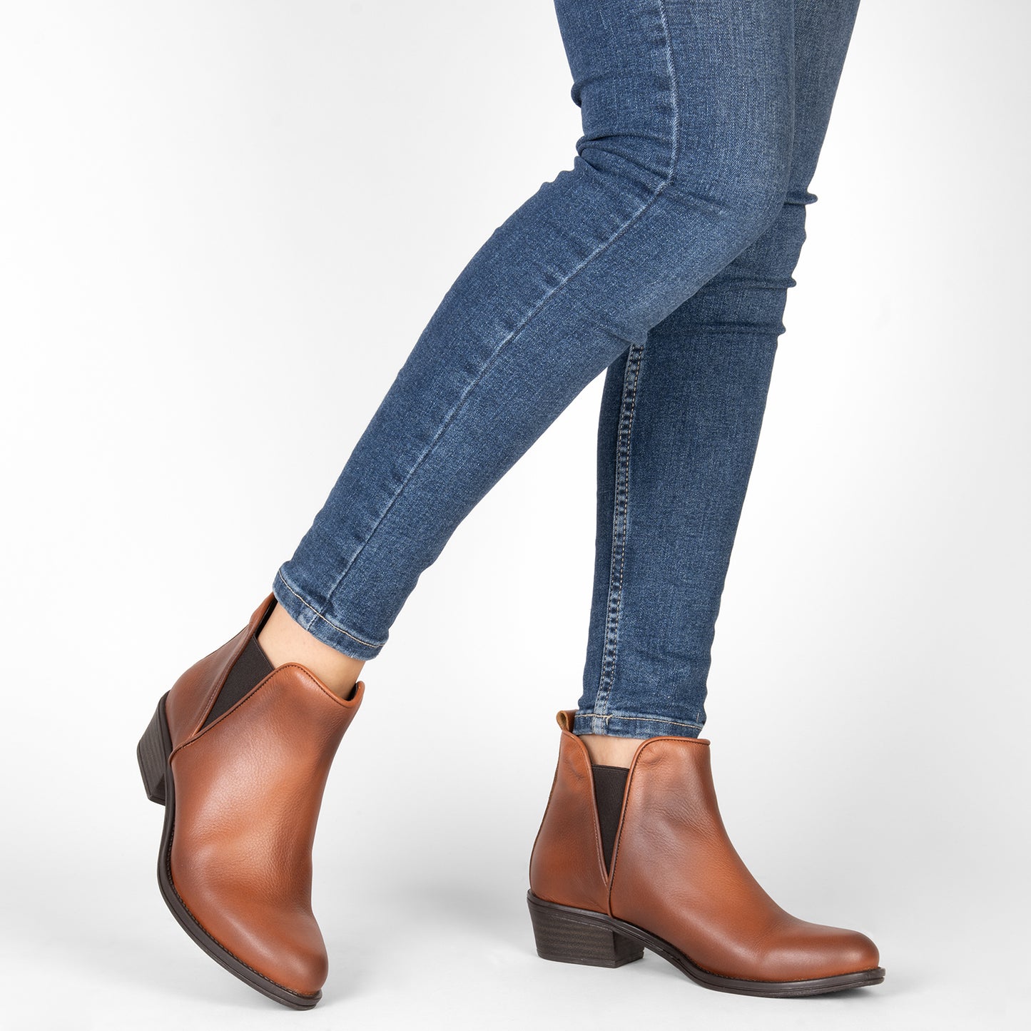 BASIC – Bottines à petit talon MARRON