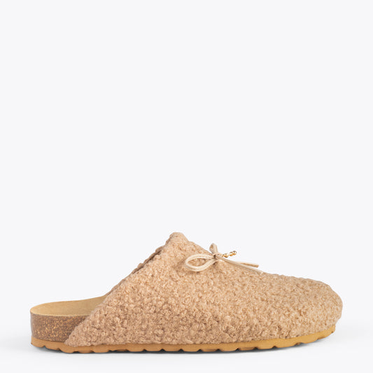 SWEET DREAMS – Zapatillas de estar por casa con lacito CAMEL