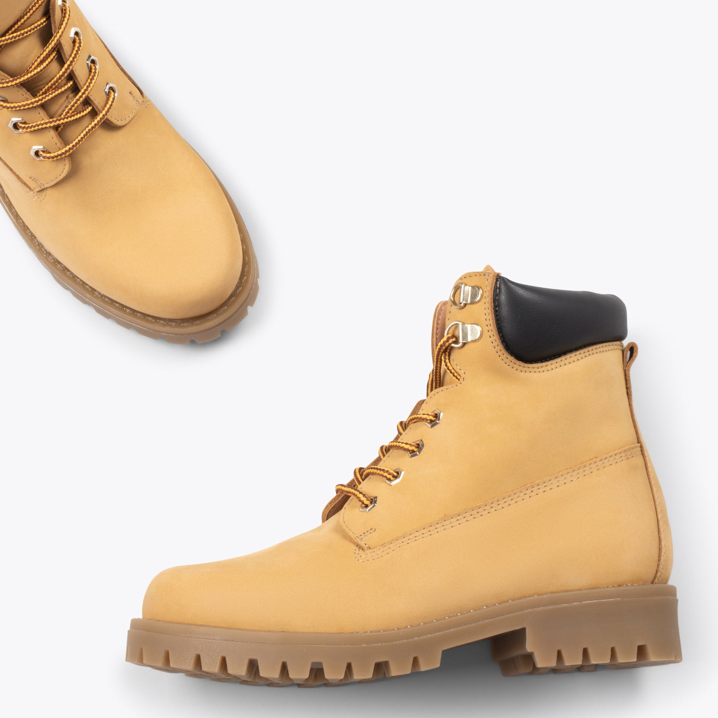 AVIADOR – Botas de caminhada femininas em nobuck OCRE 