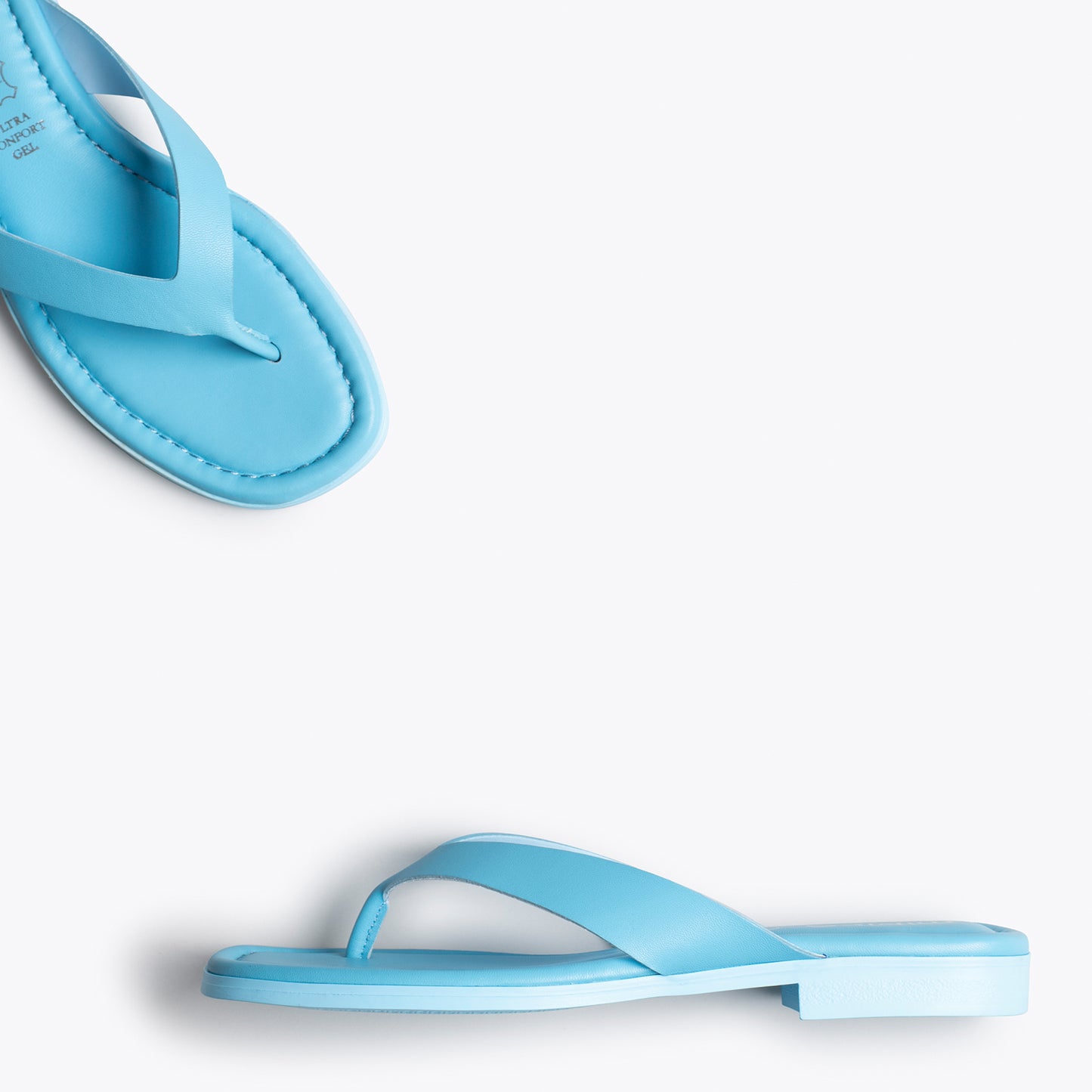 FLIP FLOP Sandalias de dedo planas AZULES