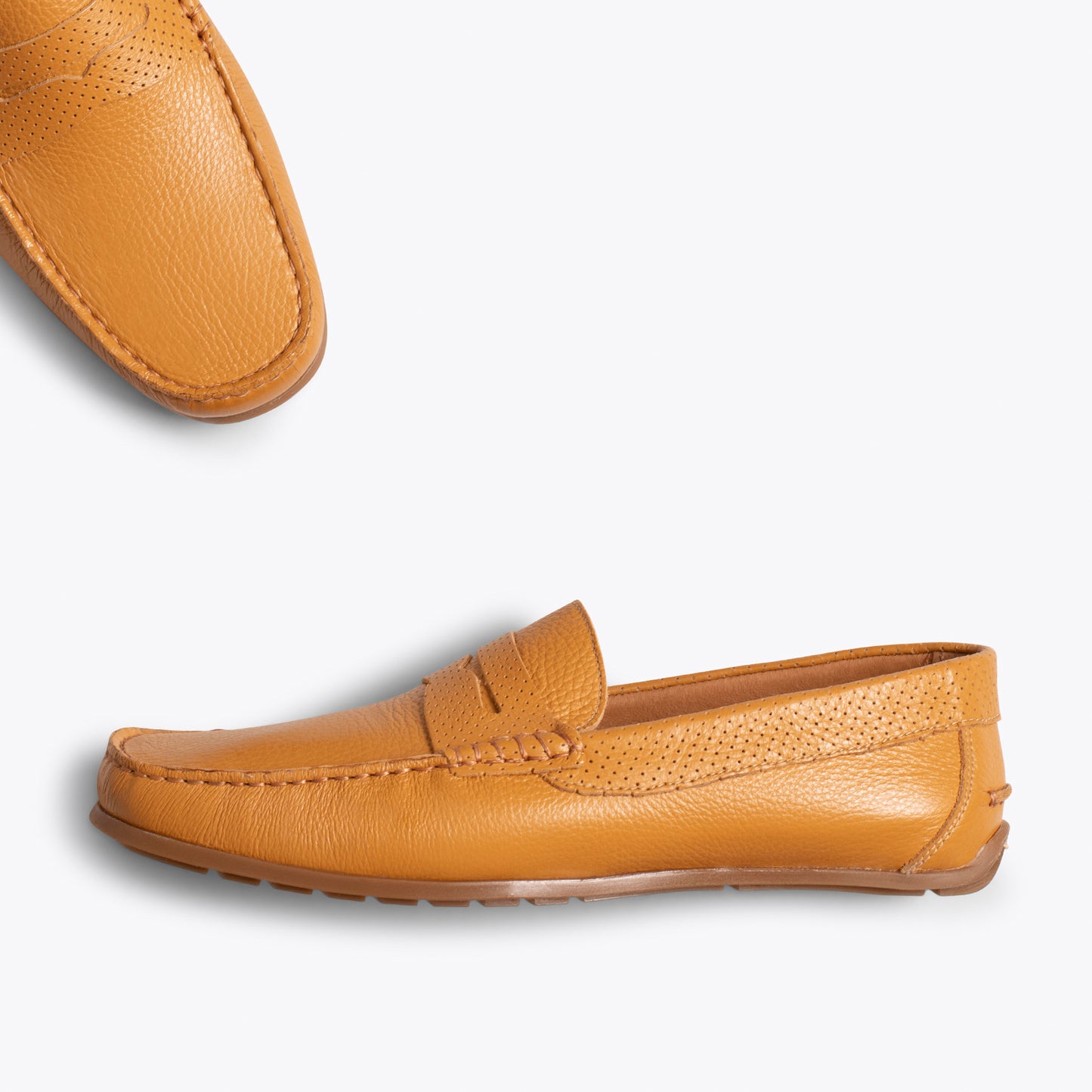 MOCASÍN Calzado casual para hombre de piel CAMEL