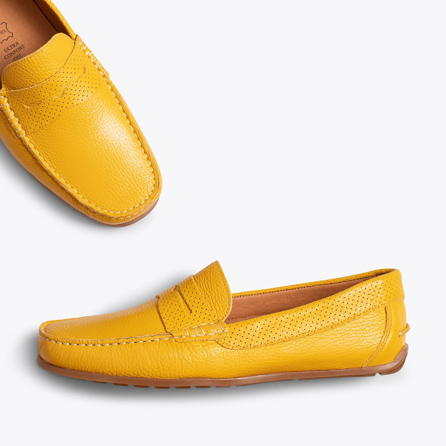 MOCASÍN Calzado casual para hombre de piel AMARILLO