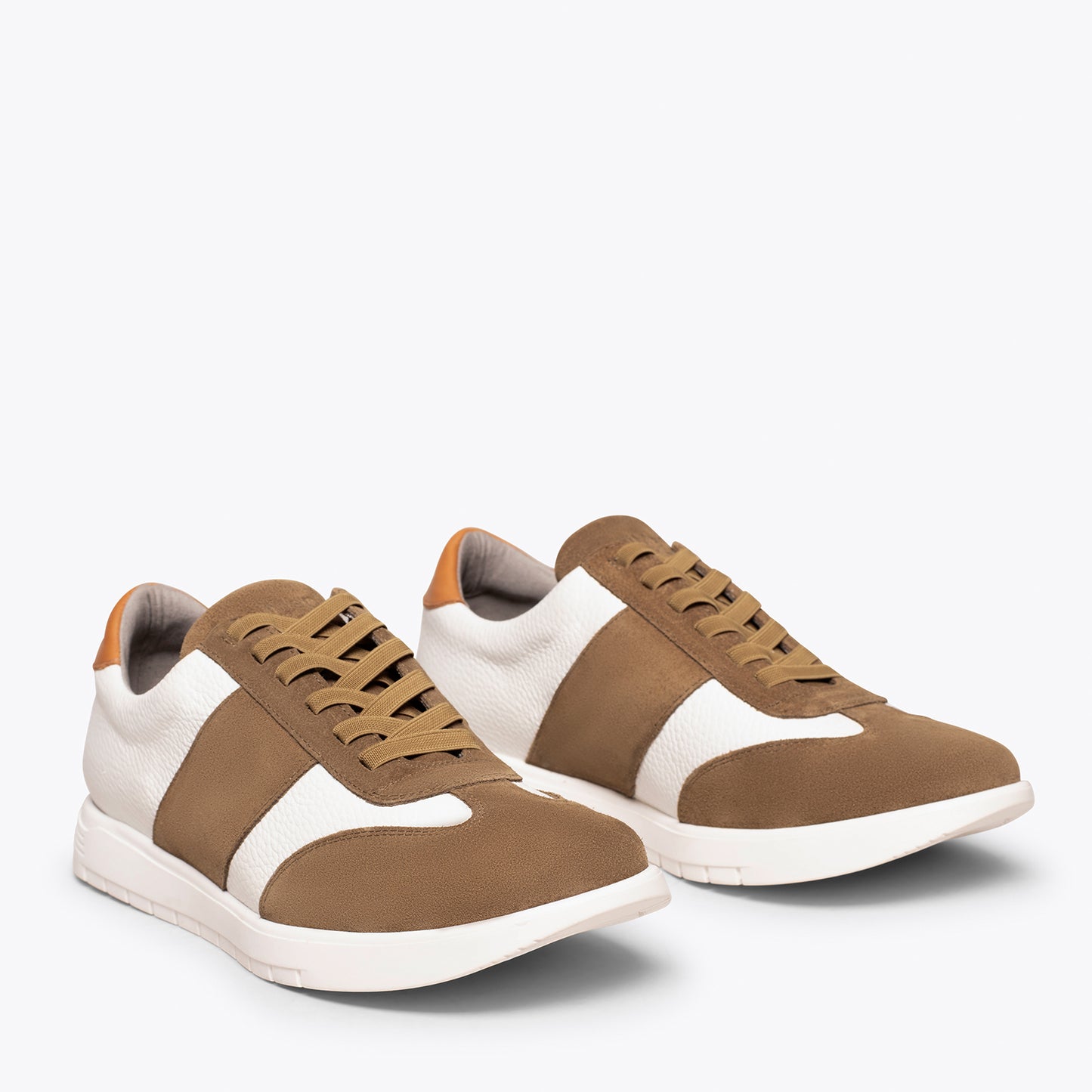 Tênis casual SPORT TAUPE em couro combinado 