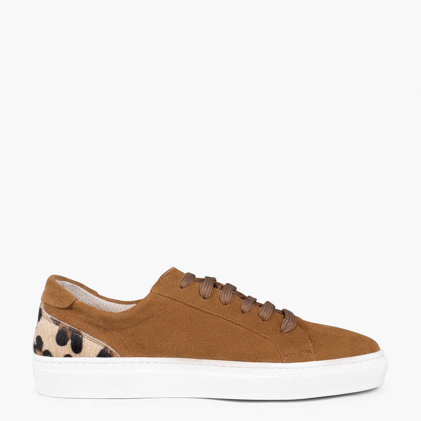 ENJOY – Sneakers de piel de serraje camel y LEOPARDO